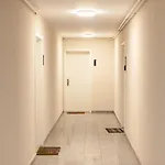 Apartamento Modern 1br Coresi-free Private Parking By Mm Host *