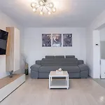 Apartamento Modern 1br Coresi-free Private Parking By Mm Host Braşov