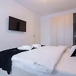 Modern 1br Coresi-free Private Parking By Mm Host *
