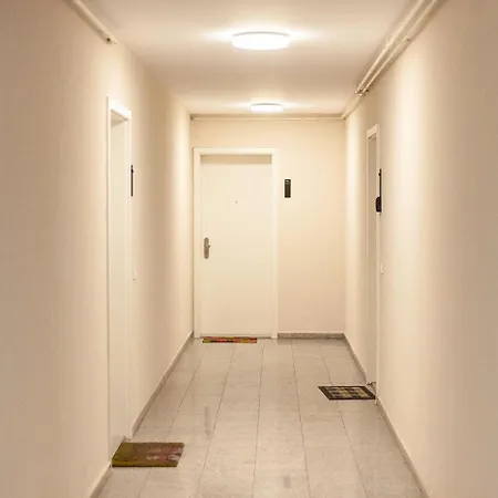 Apartmán Modern 1Br Apt Coresi Free Parking *