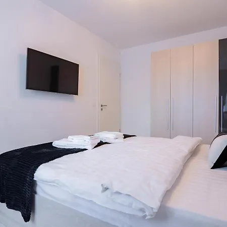 Modern 1Br Apt Coresi Free Parking *