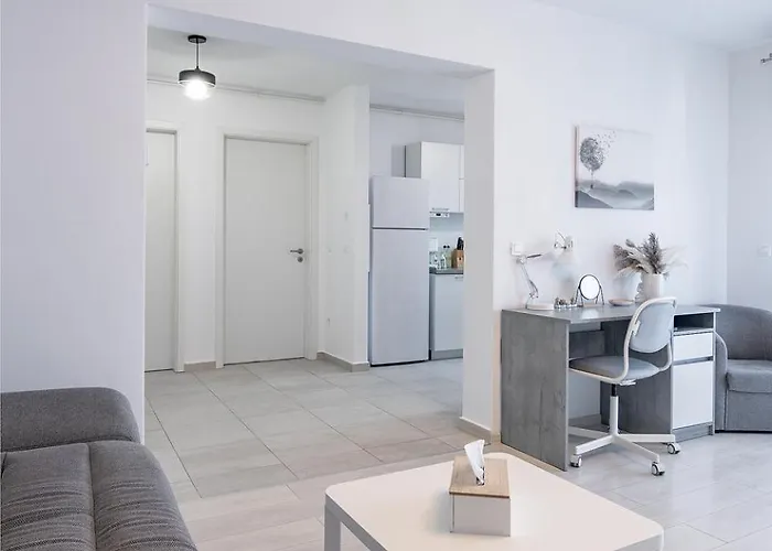 Modern 1br Coresi-free Private Parking By Mm Host Lejlighed