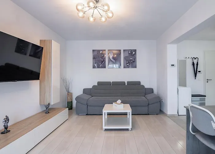 Lejlighed Modern 1br Coresi-free Private Parking By Mm Host Braşov